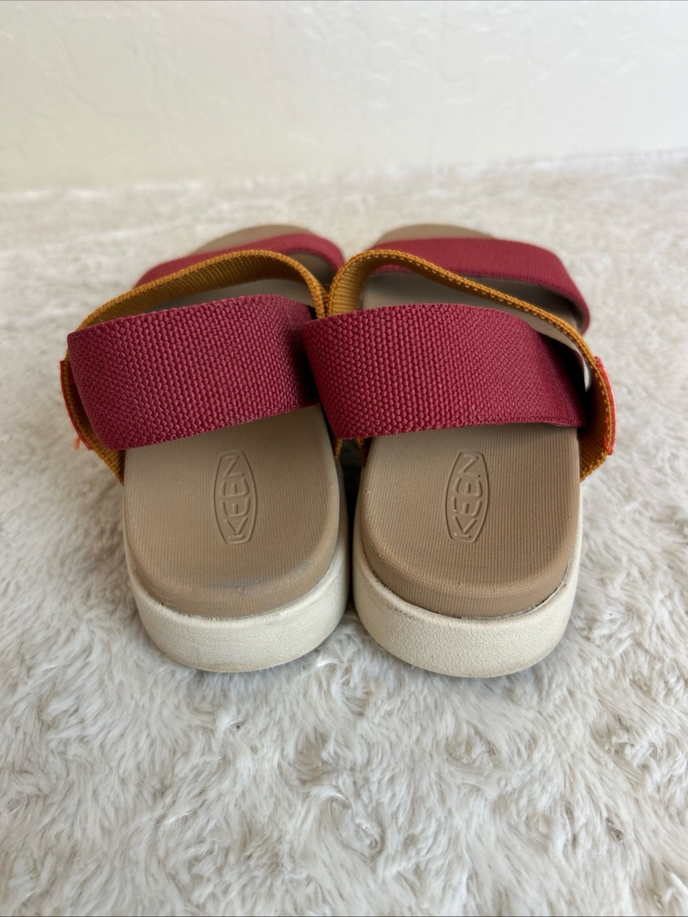 Keen Elle Backstrap Casual Open Toe Sandals Size 6 Burgundy And Mustard - Picture 4 of 6